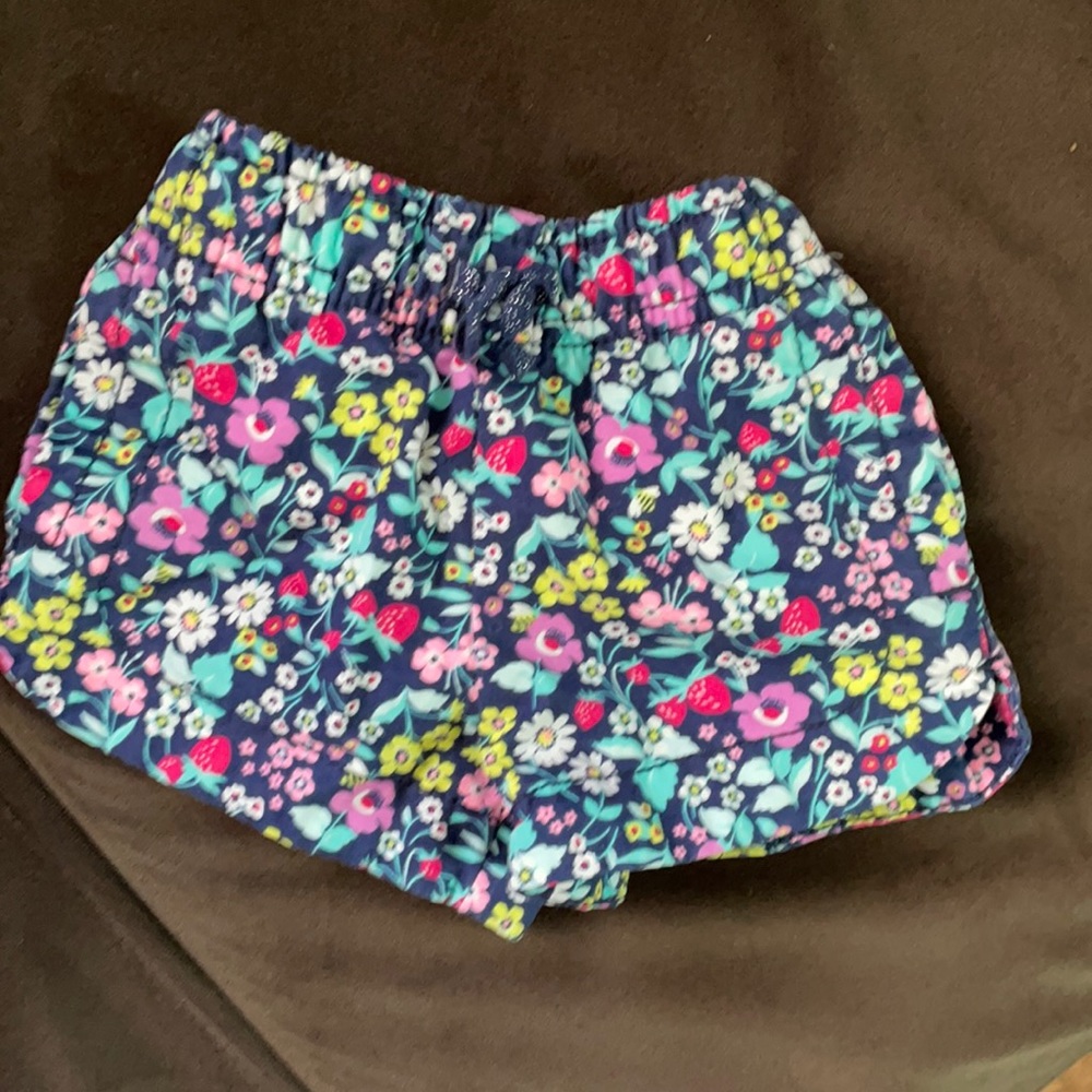 Baby girl 3 months floral shorts